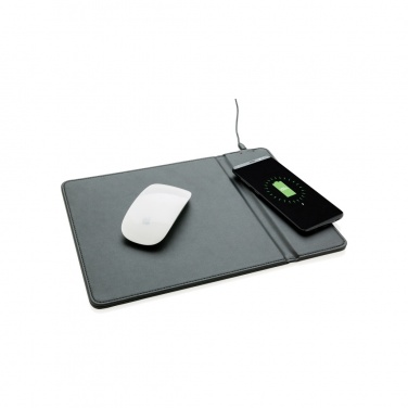 Logotrade Werbeartikel das Foto: Mousepad mit Wireless-5W-Charging Funktion