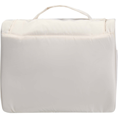 Logotrade Werbegeschenke das Foto: Puffer GRS recycelte aufhängbare Kulturtasche 8L