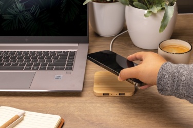 Logo trade advertising product photo of: Bamboo 10W wireless charger with USB