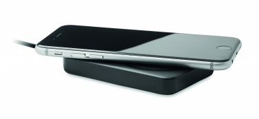Logotrade advertising products photo of: Magnetic wireless charger 15W powerbank 5000 mAh