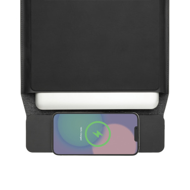 Logo trade promotional items image of: Swiss Peak 15W magnetic charging laptop sleeve 14-15,6"