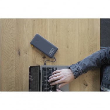 Logotrade ärikingituse foto: Xtorm XB403 Titan Ultra 27 000 mAh 200 W sülearvuti toitepank