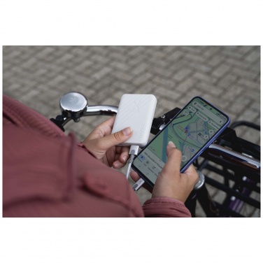 Logotrade ärikingituse foto: Xtorm XG205 Go2 12W 5000 mAh kiirlaadimise akupank 