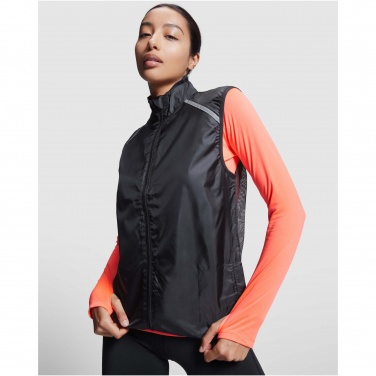 Logotrade reklaamkingituse foto: Jannu unisex kerge vest