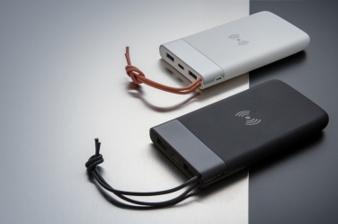 Logotrade meene foto: Aria 8000 mAh 5W juhtmevaba laadimise akupank