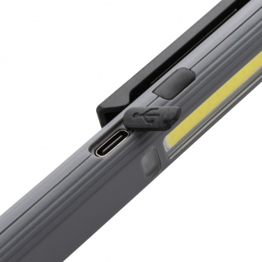 Logotrade meened pilt: Gear X RCS taaskasutatud plastist USB laetav pliiatsivalgusti