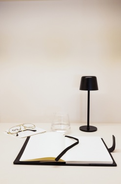 Logotrade ärikingi foto: Zenic RCS taaskasutatud plastikust USB taaslaetav laualamp
