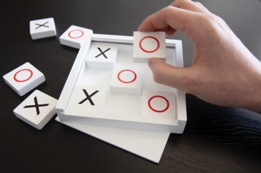 Logotrade reklaamkingi foto: Deluxe Tic Tac Toe mäng