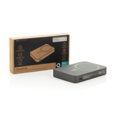 Logo trade reklaamkingituse pilt: Quantum RCS ülikiire 10 000 mAh magnetiline 25W akupank