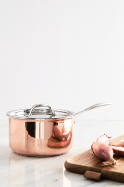 Logo trade liikelahjat mainoslahjat kuva: VINGA Baron kuparinen kastikekattila