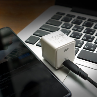 Logotrade mainoslahjat kuva: Silicon Power -pikalaturi QM12