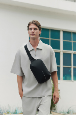 Logo trade mainostuote kuva: Urban Sling vettähylkivä laajennettava crossbody -laukku