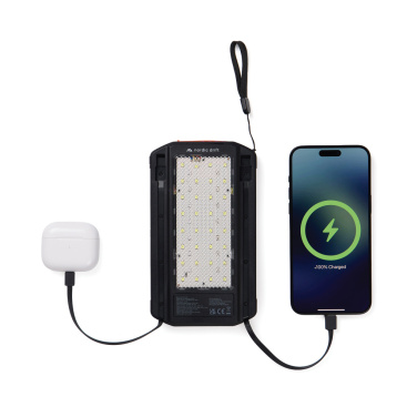 Logotrade mainoslahjat kuva: Nordic Drift Titan 10 000 mAh aurinkovirtapankki, 3 paneelia
