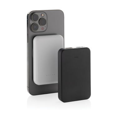 Logotrade biznesa dāvanas foto: Zvaigžņu RCS pārstrādātās plastmasas 5000 mah 5 W magnētiskā jauda