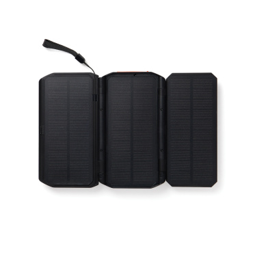 Logotrade biznesa dāvanas foto: Nordic Drift Titan 10.000mAh saules enerģijas lādētājs ar 3 paneļiem