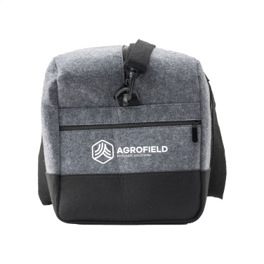 Логотрейд pекламные подарки картинка: Дорожная сумка Feltro GRS RPET Weekend Bag