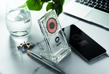 Лого трейд pекламные продукты фото: Acrylic wireless charger 15W