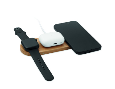 Логотрейд pекламные подарки картинка: 3 in 1 15W wireless charger