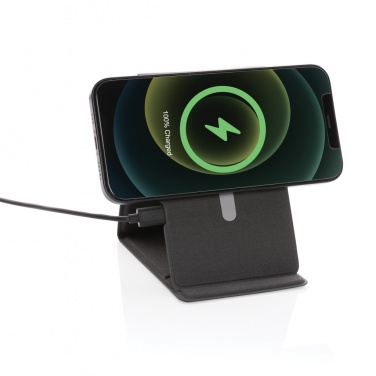 Logotrade profilprodukter bild: Artic magnetiskt mobilställ, 10W trådlös laddning