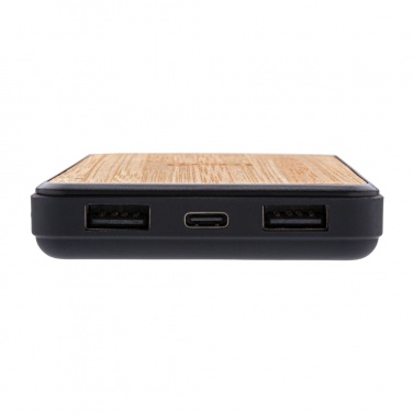Logotrade presentreklam bild: 8.000 mAh powerbank m. trådlös laddning RCS plast