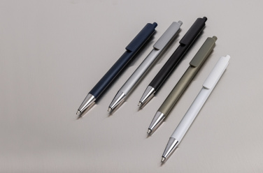 Logotrade profilprodukter bild: Amisk penna i RCS-certifierad återvunnen aluminium