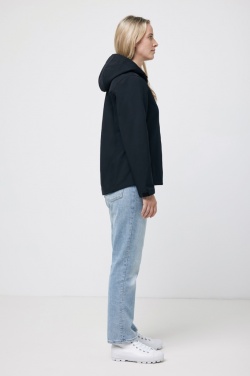 Logotrade reklamprodukter bild: Iqoniq Makalu soft shell damjacka i återvunnen polyester