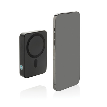 Logotrade profilprodukter bild: Amporia RCS plast 10 000 mAh magnetisk powerbank